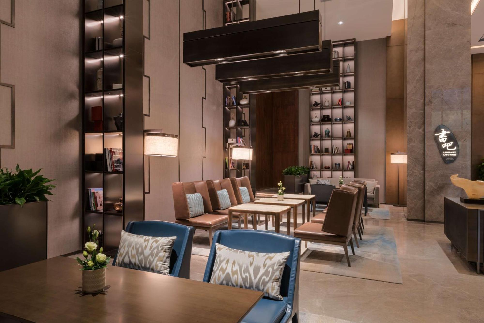 Doubletree By Hilton Hotel Shiyan Shiyan  Bagian luar foto